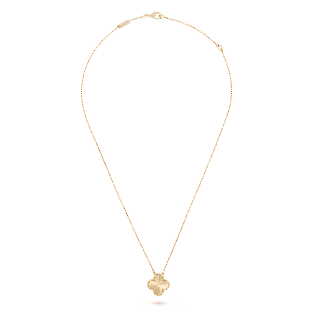 Lumière Clover Motif Pendant