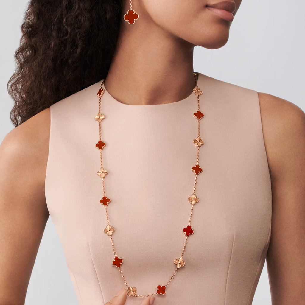 Carnelian & Lumière Clover Motif Long Necklace