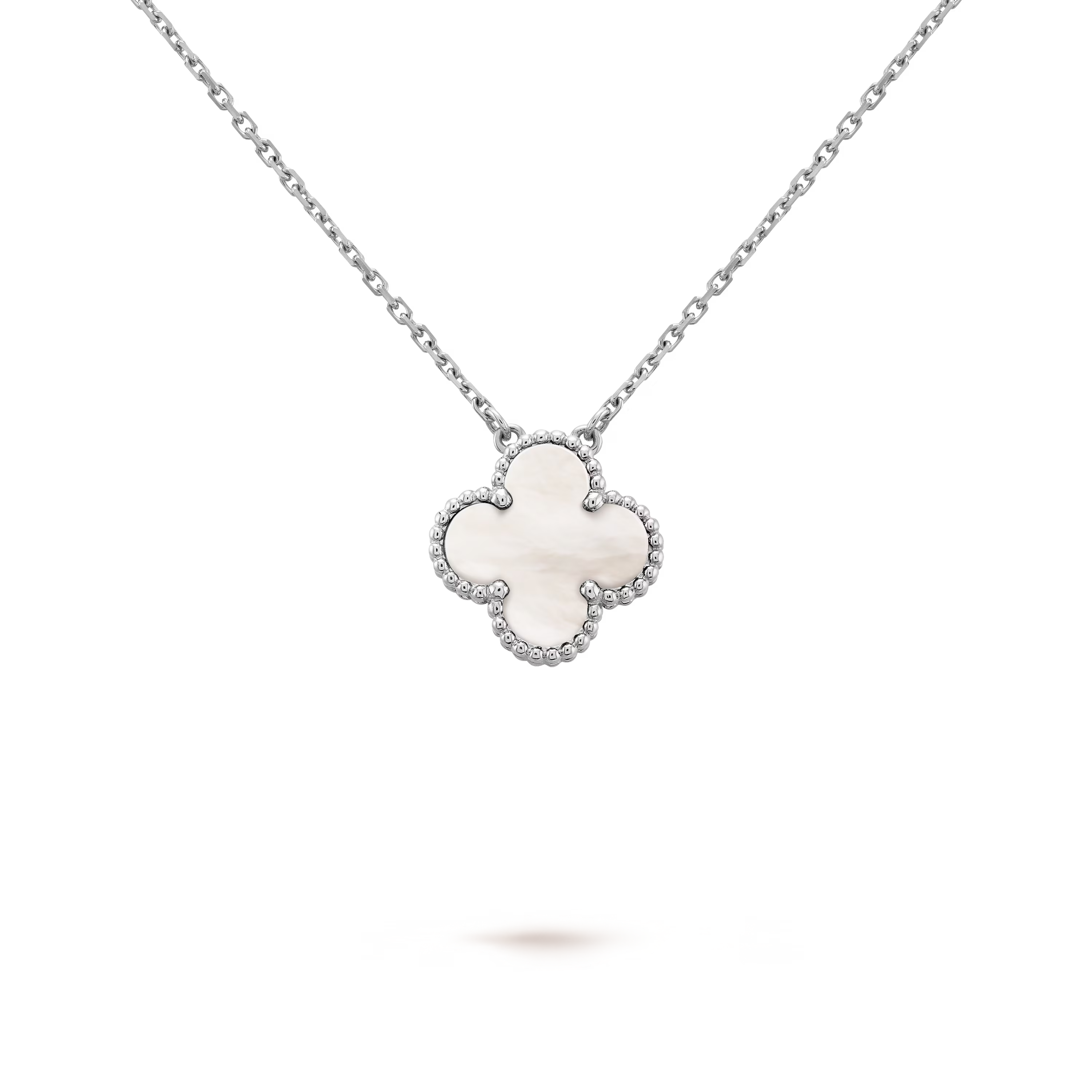Mother-of-pearl Clover Motif Pendant