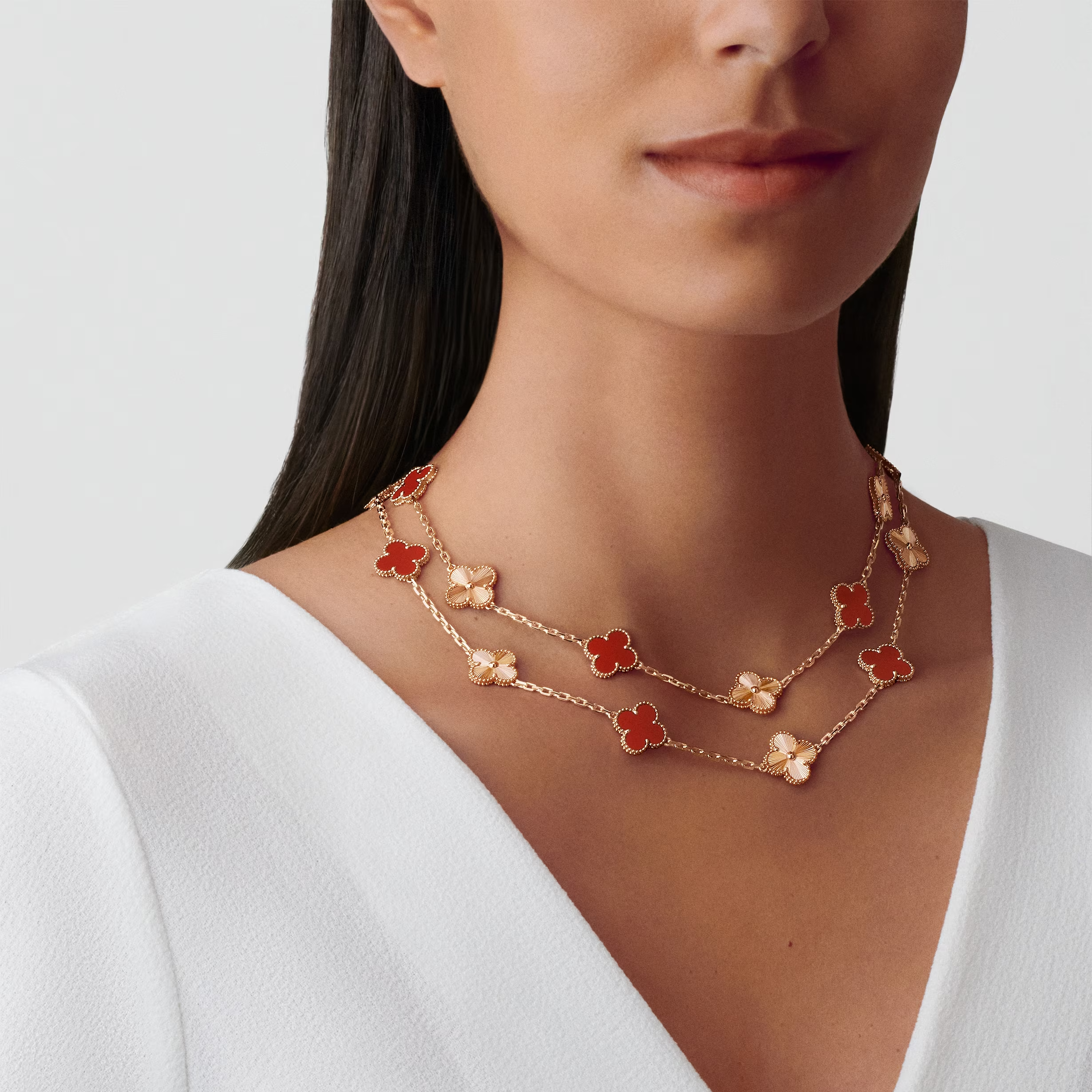 Carnelian & Lumière Clover Motif Long Necklace