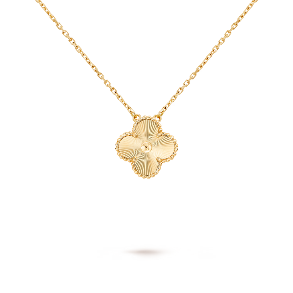 Lumière Clover Motif Pendant