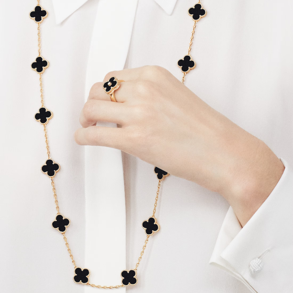 Onyx Clover Motif Long Necklace